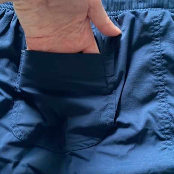 LL Bean Women's Vista Camp Skort Navy Hiking Golf - Picture 8 of 9